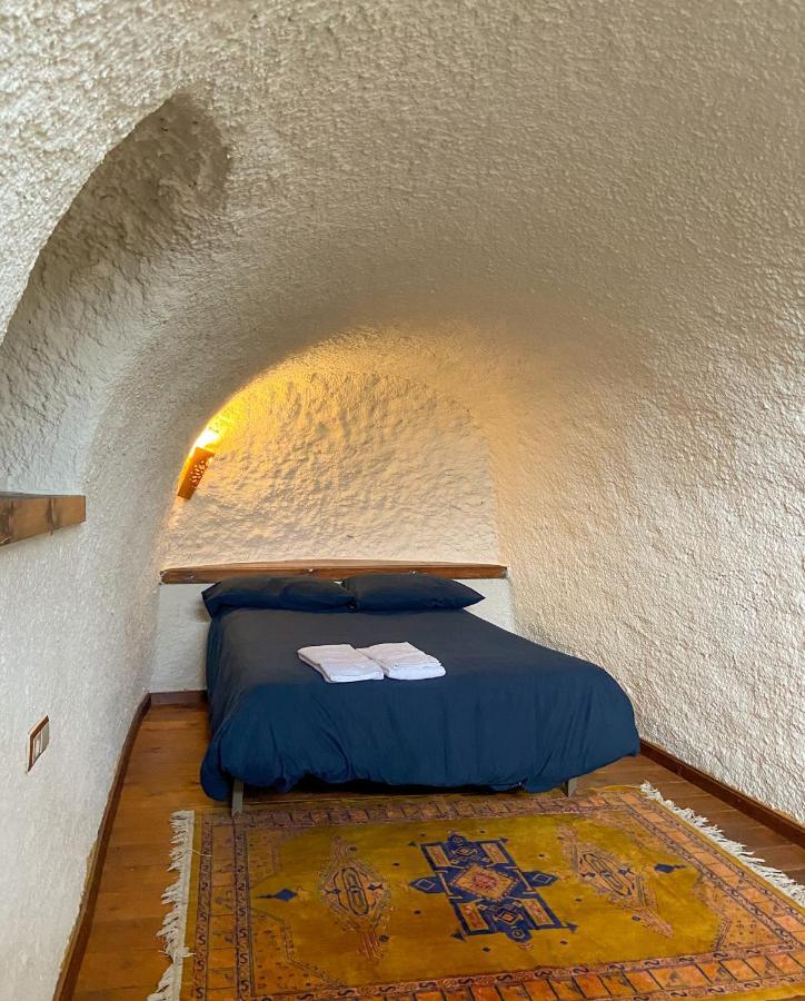 Casa Cueva Piena, Alcudia De Guadixヴィラ エクステリア 写真